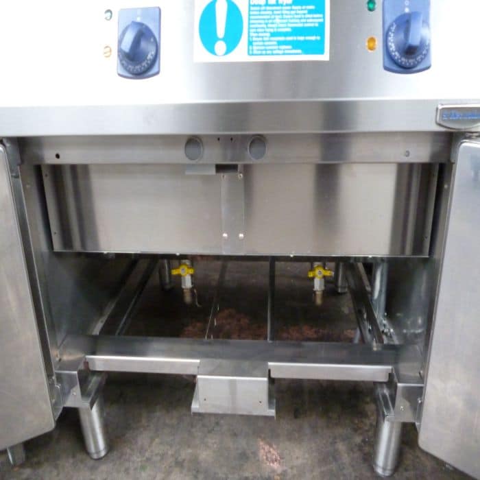 Used Catering Electrolux 900XP Twin Tank Electric Fryer (3 Phase ...